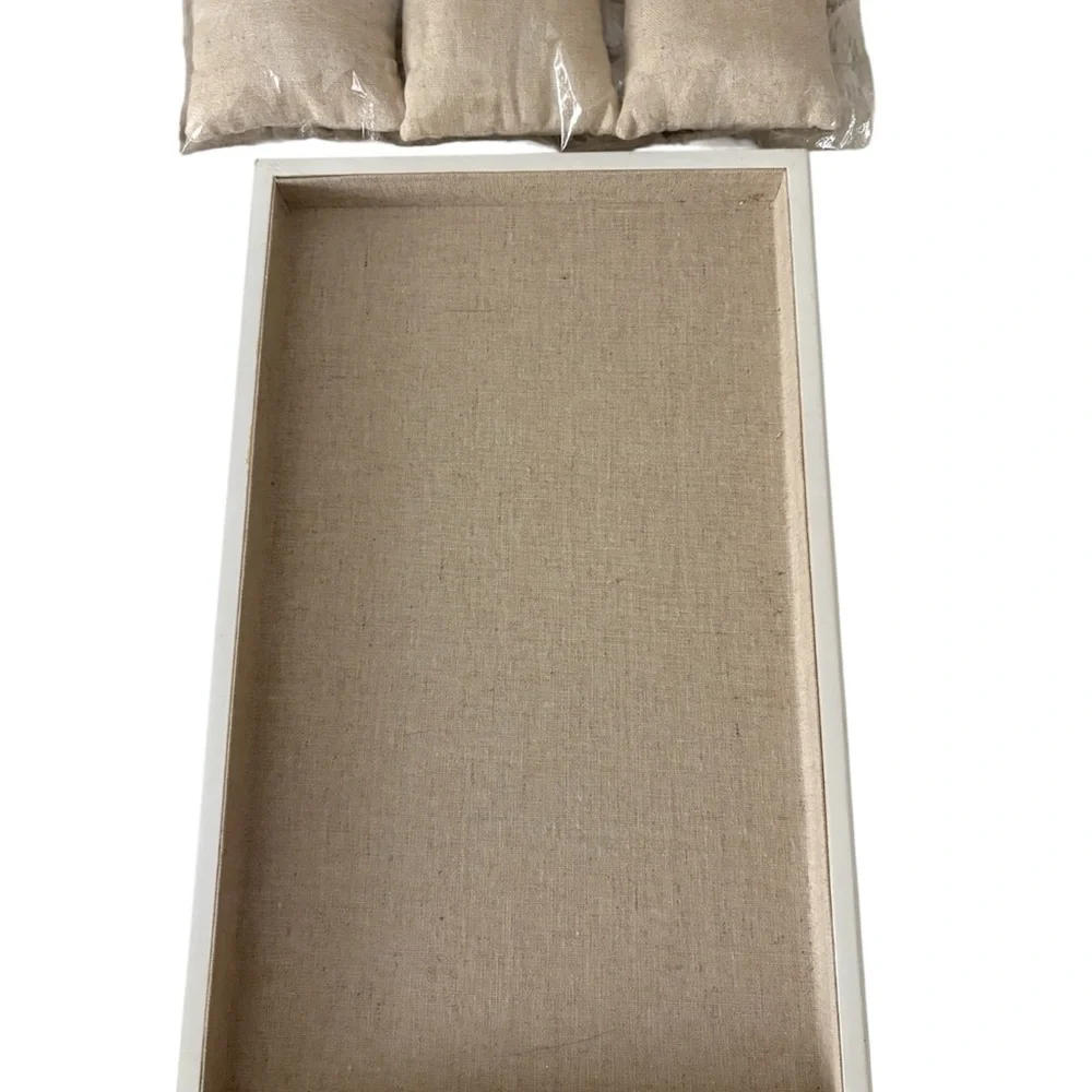 Stella a Dot Beige Linen bracelet three cushions  and Jewelry tray display set. - Picture 4 of 4